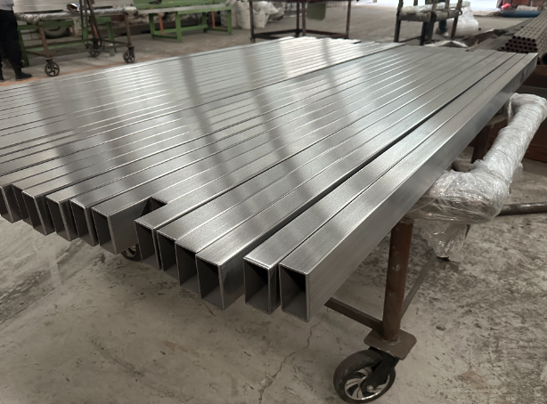 通州新能源汽车用不锈钢方管 现货